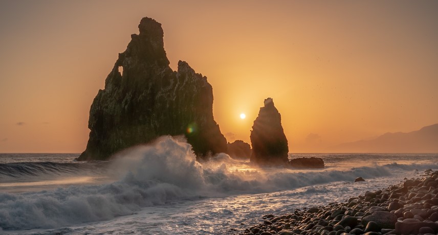 Melhores lugares para ver o nascer do sol na Madeira- ribeira da janela- imgur